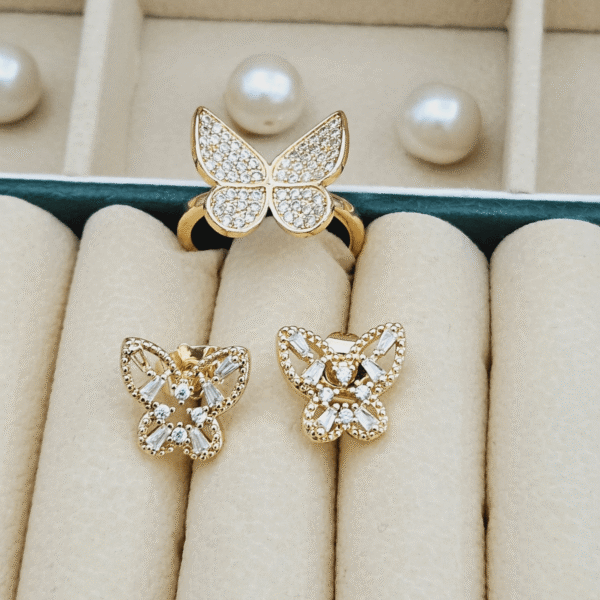 GOLD PLATED BUTTURFLY RING PLUS STUD EARRINGS