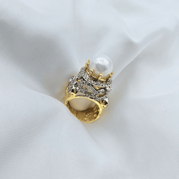 RING STUDDED WITH PEARL & ZIRCON