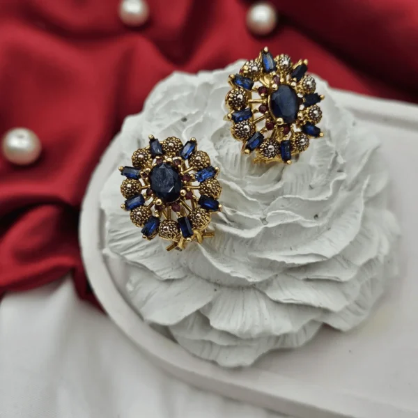 SPPHIER BLUE STUD EARRING FOR GIRLS/WOMEN'S